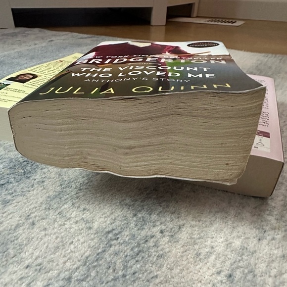 Bridgerton The Viscount That Loved Me Book by Julia Quinn - Picture 4 of 4